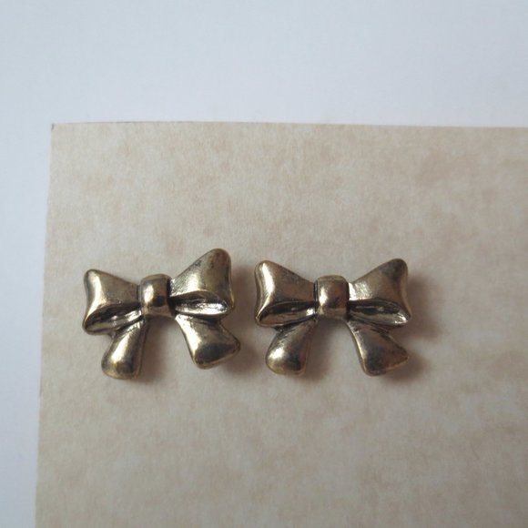 Set of Three Stud Earrings S1 Brass Bow Scissors and Silver Diamanté Ribbons - Picture 3 of 7